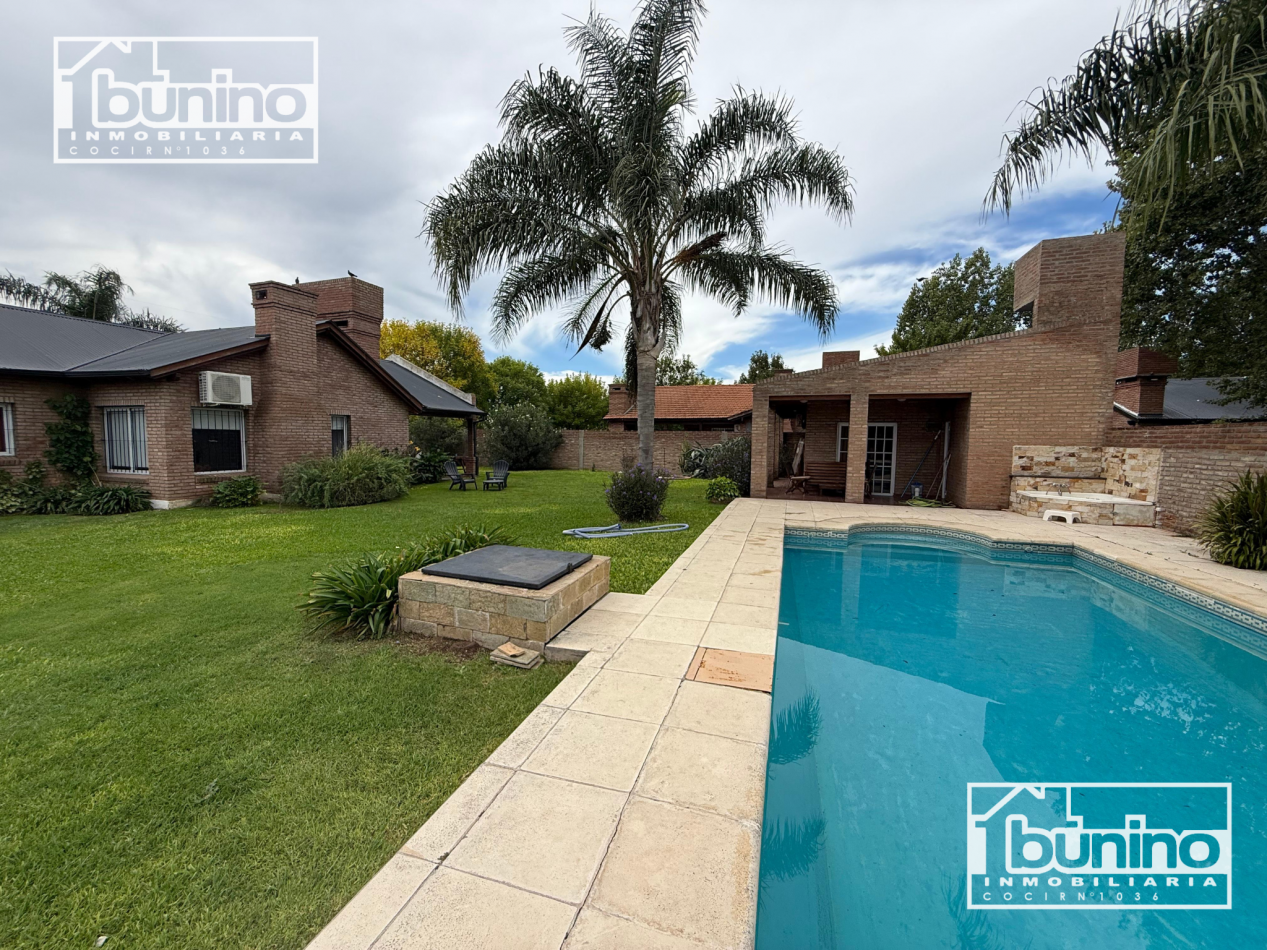 Casa amueblada en alquiler permanente en Funes - 3 Dormitorios