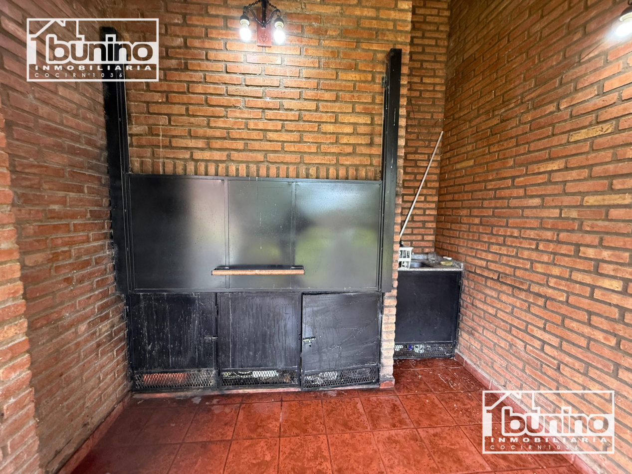 Casa amueblada en alquiler permanente en Funes - 3 Dormitorios