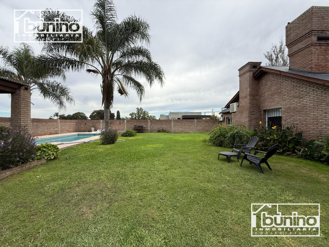 Casa amueblada en alquiler permanente en Funes - 3 Dormitorios