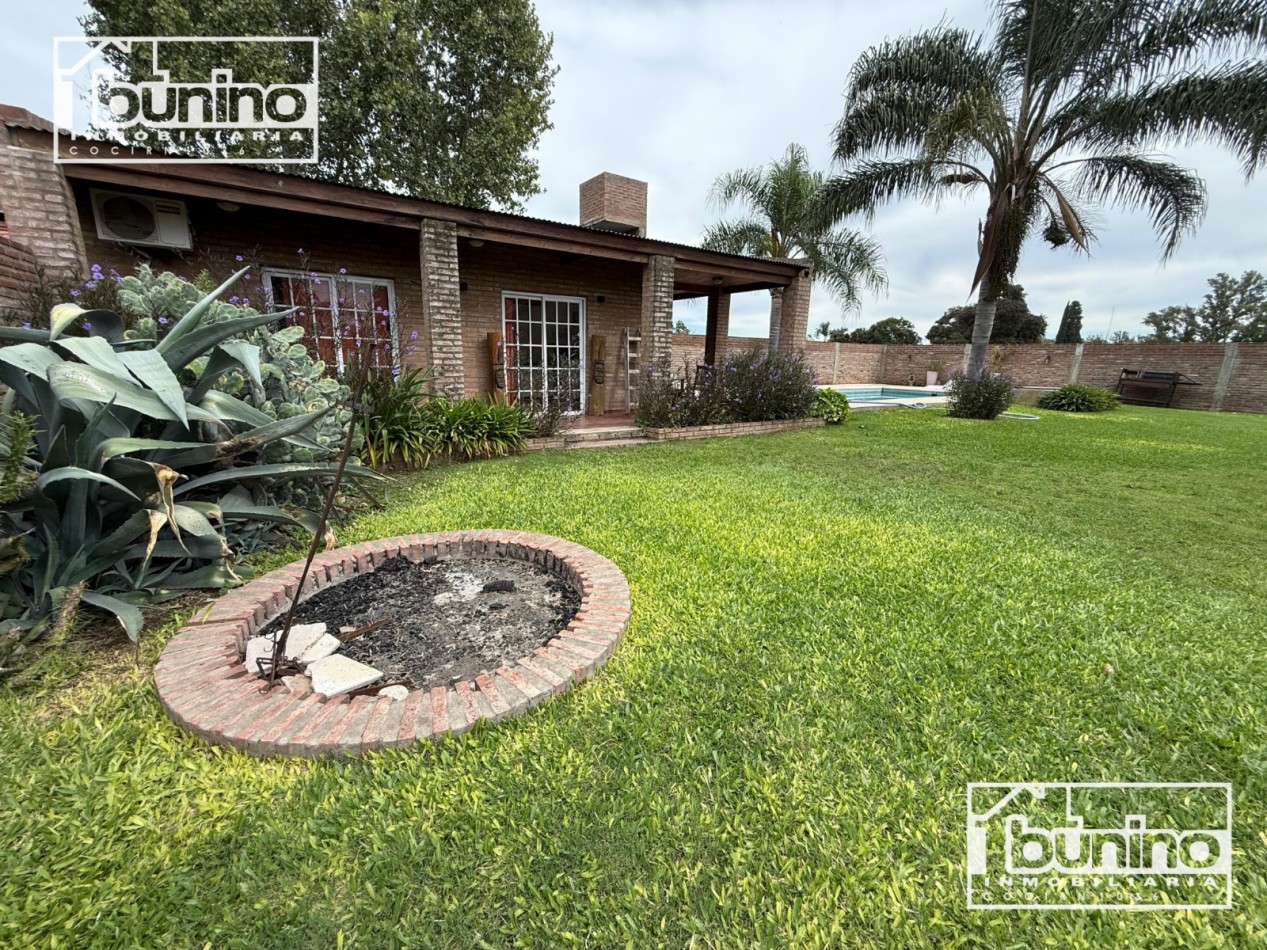 Casa amueblada en alquiler permanente en Funes - 3 Dormitorios