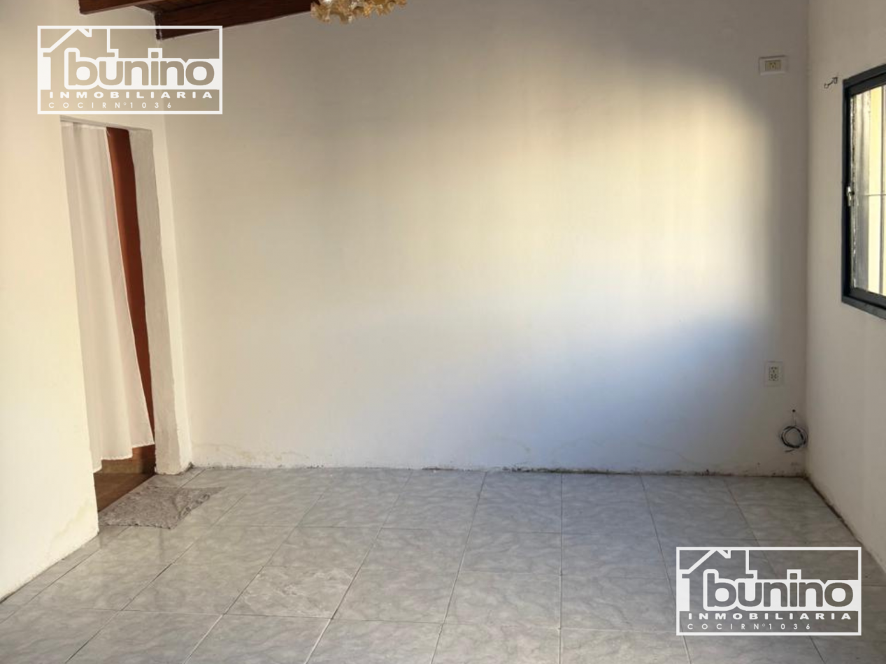 Casa 2 dormitorios en venta - Granadero Baigorria