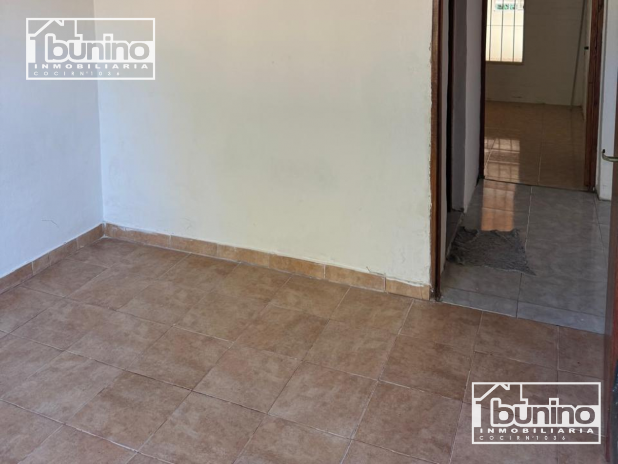 Casa 2 dormitorios en venta - Granadero Baigorria