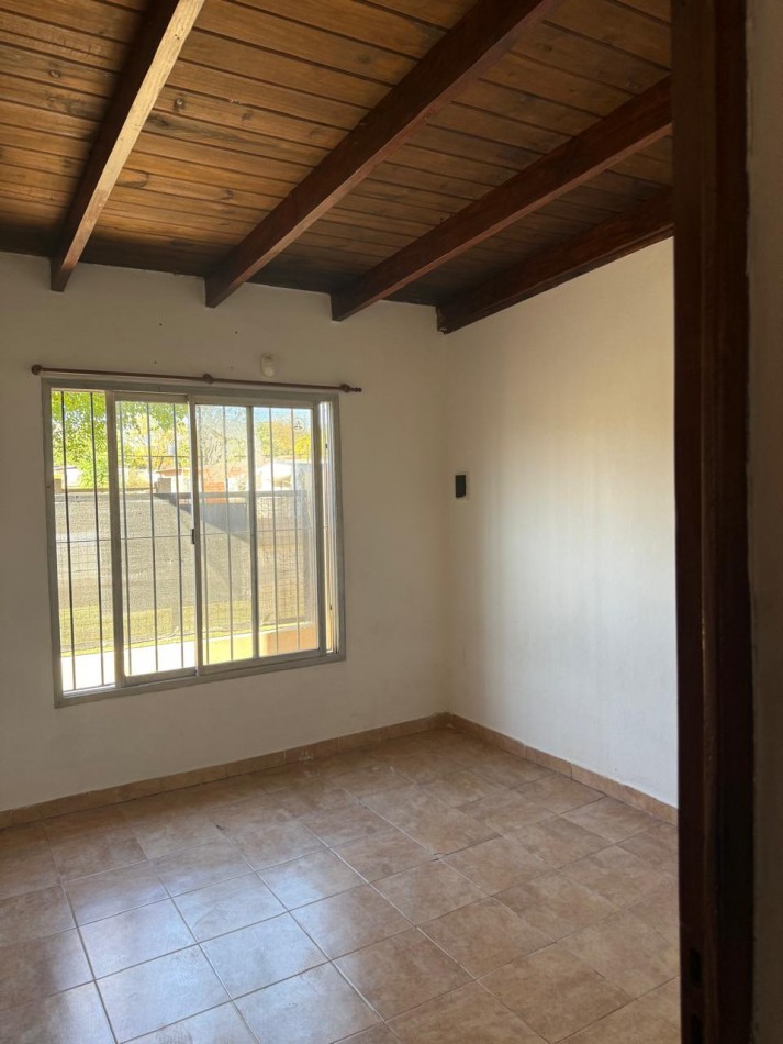 Casa 2 dormitorios en venta - Granadero Baigorria