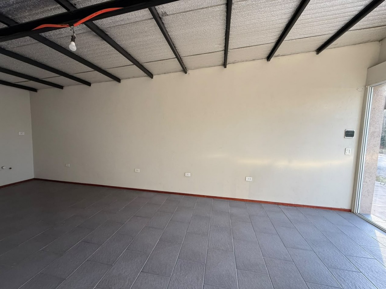 Local comercial en alquiler - Ibarlucea
