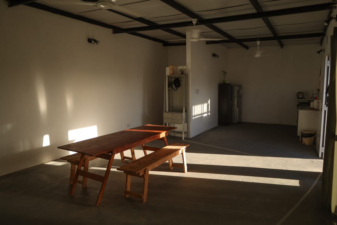 Casa tipo loft en venta en Granadero Baigorria - Con piscina y parque