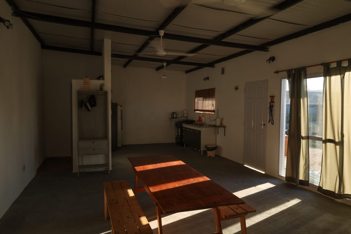 Casa tipo loft en venta en Granadero Baigorria - Con piscina y parque
