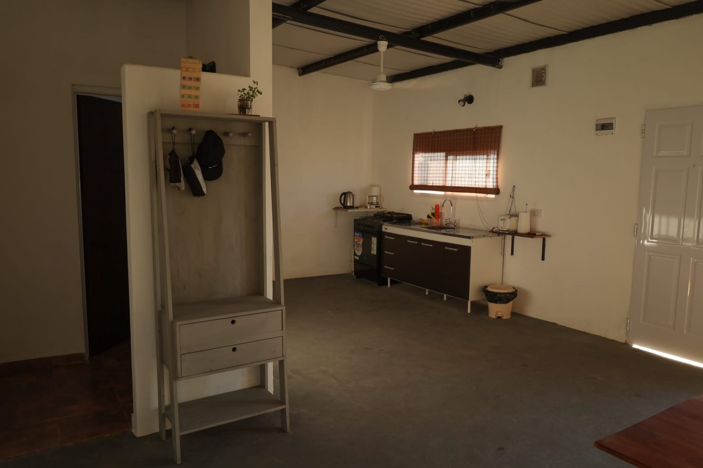 Casa tipo loft en venta en Granadero Baigorria - Con piscina y parque