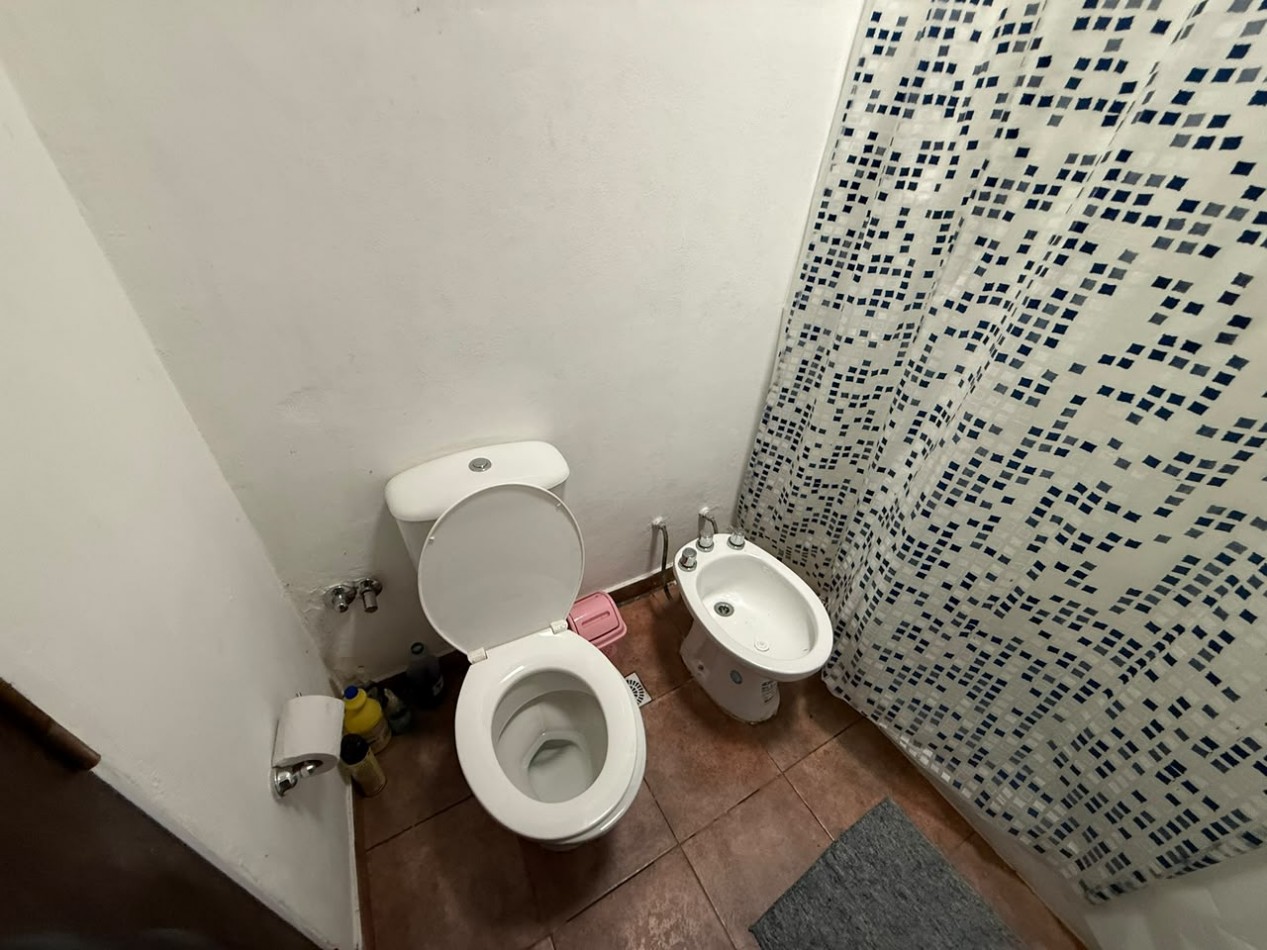 Casa tipo loft en venta en Granadero Baigorria - Con piscina y parque