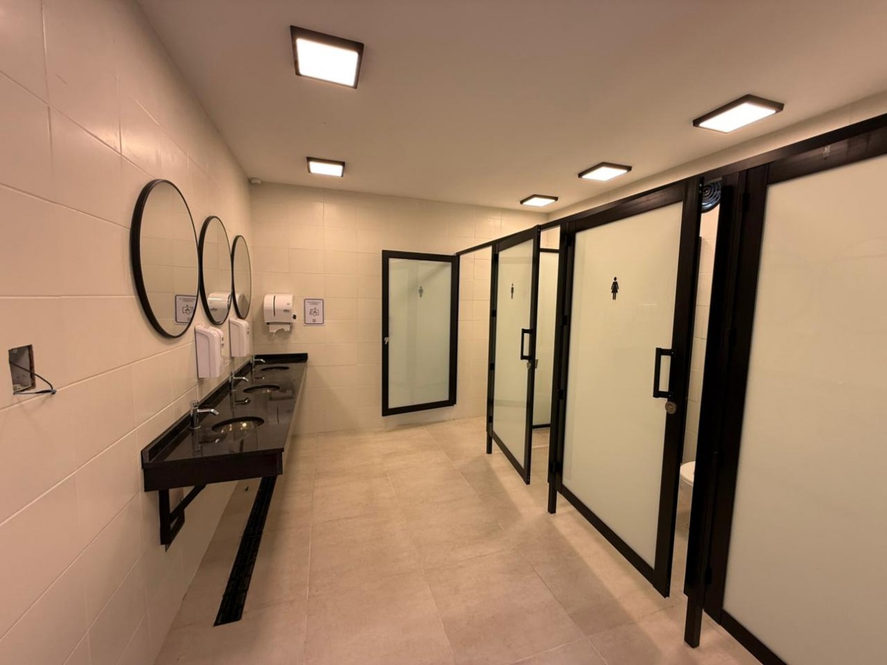Local comercial en alquiler - Ibarlucea, Paseo comercial