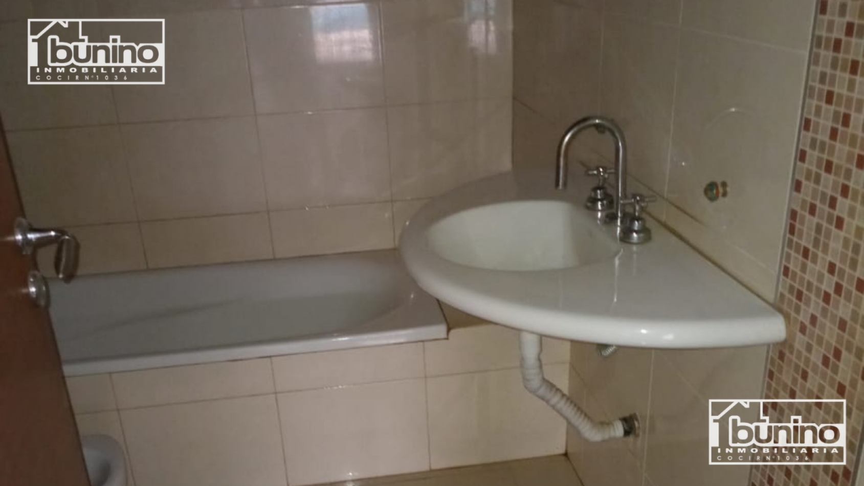 Casa en alquiler en Campos de Ibarlucea - 3 Dormitorios