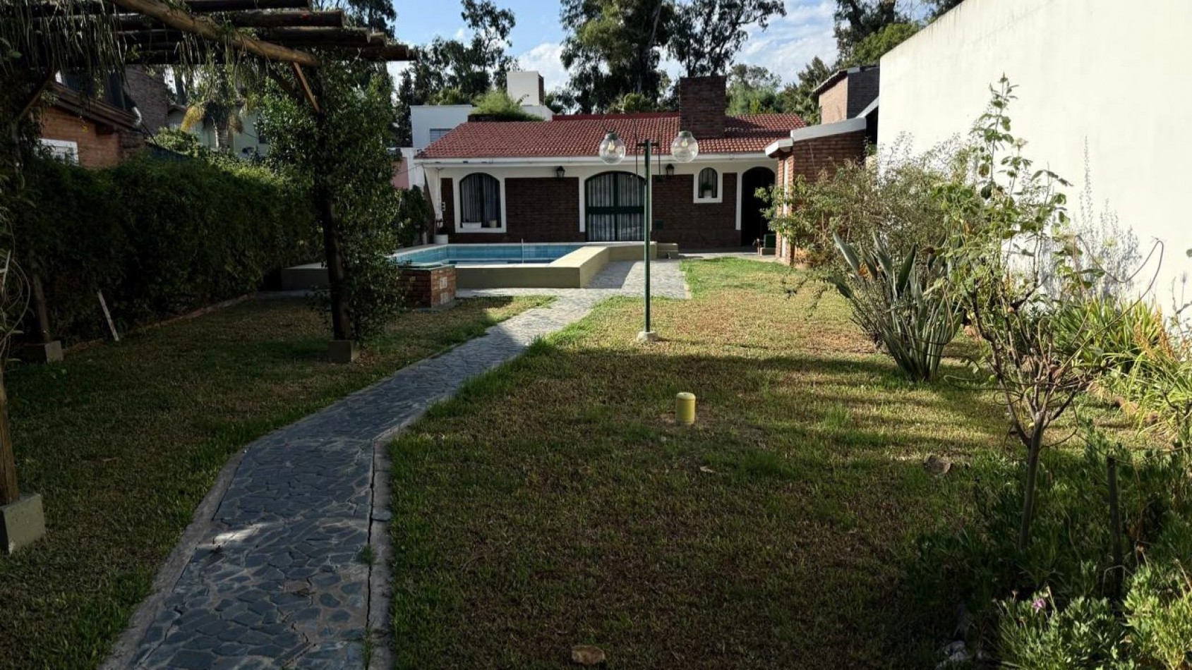 Casa en venta en Granadero baigorria