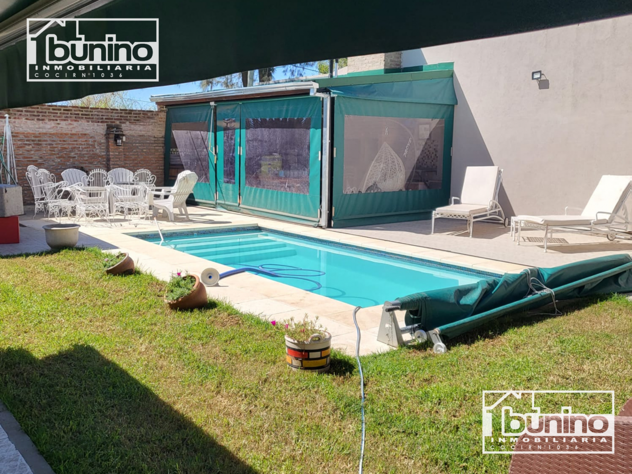 Casa alquiler temporario 2 habitaciones con piscina - Funes