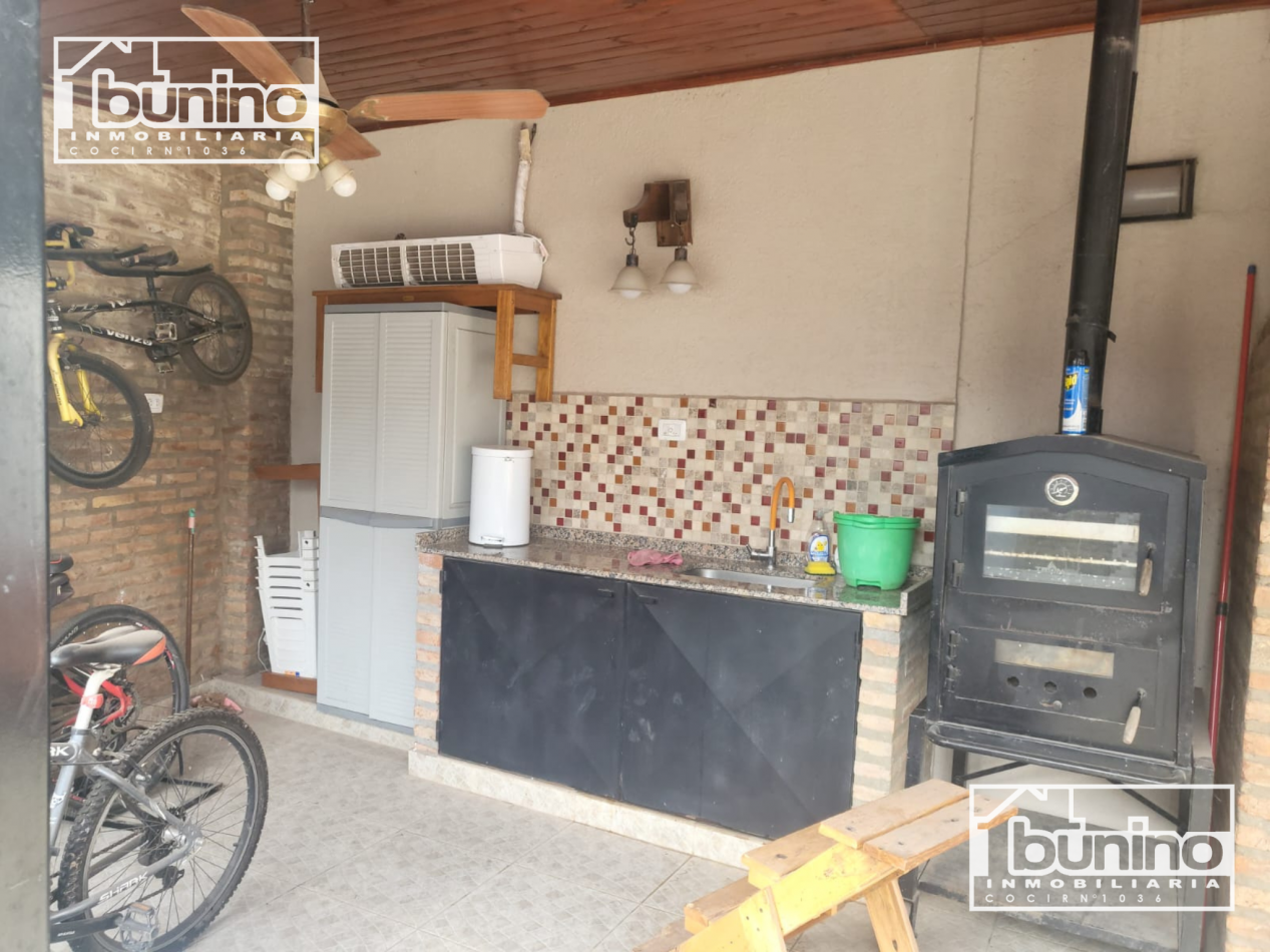 Casa alquiler temporario 2 habitaciones con piscina - Funes