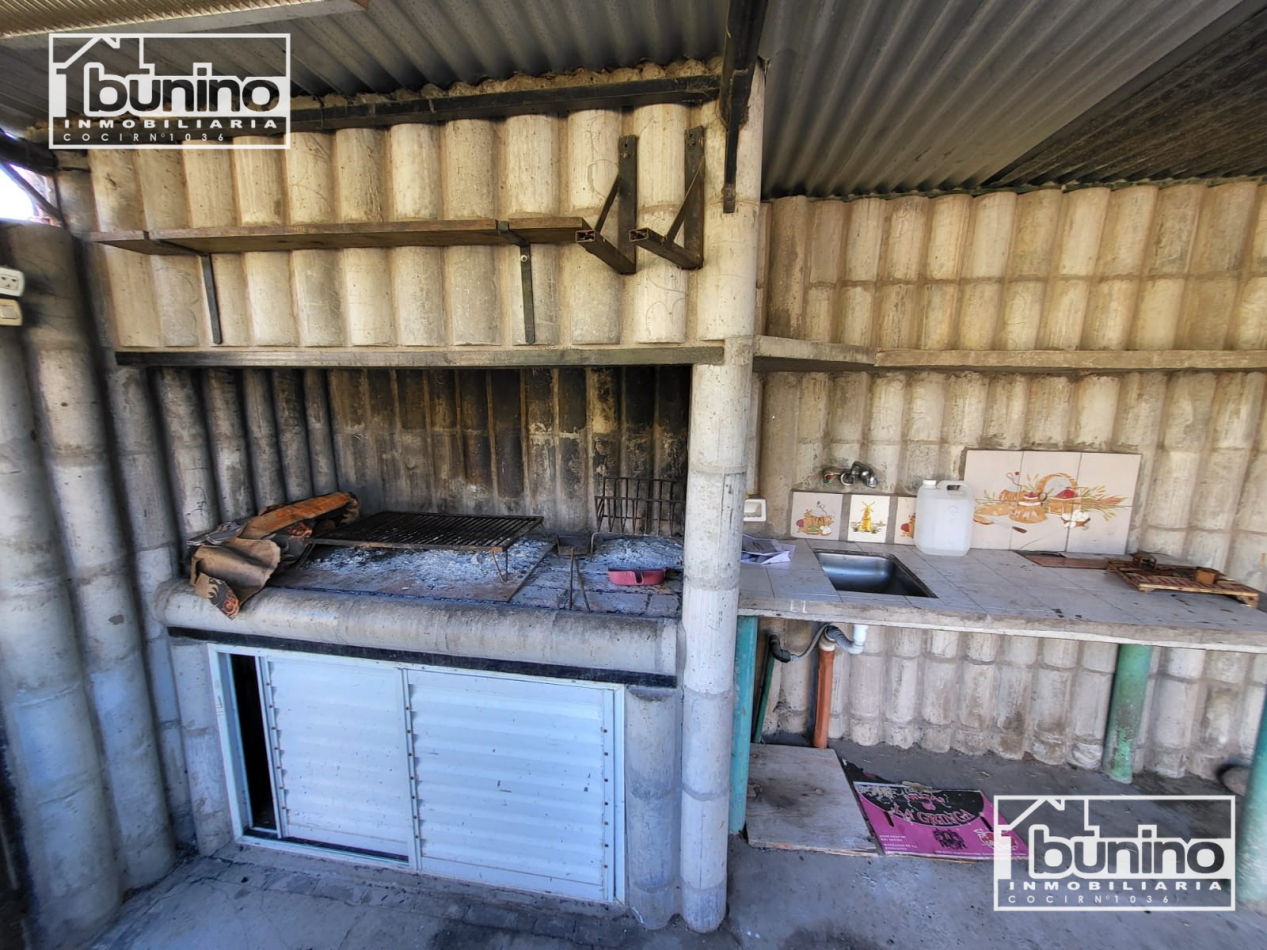 Casa en venta de 3 dormitorios en Granadero Baigorria - Apta credito 