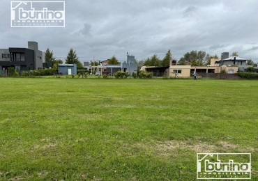 ¡OPORTUNIDAD! Terreno en venta en "Las Casuarinas" barrio cerrado- Ibarlucea
