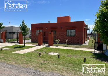 Casa alquiler temporal, 3 dormitorios - Funes Norte