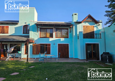 Casa en alquiler en Baigorria, 4 dormitorios - 50 metros de costanera 