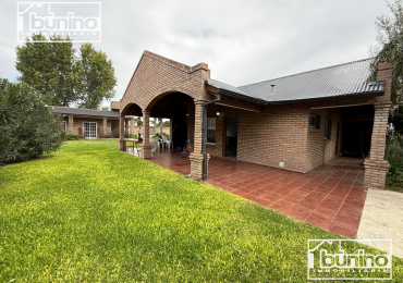 Casa amueblada en alquiler permanente en Funes - 3 Dormitorios